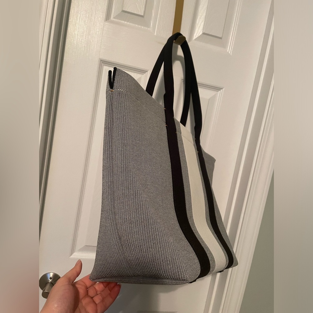 Rothy’s Grey Mist Essential Tote - Picture 5 of 5